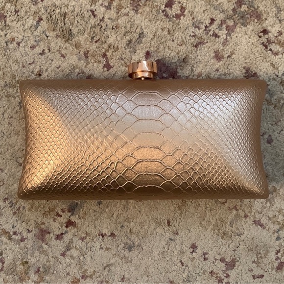 Vince Camuto Rose Gold Faux Snakeskin Clutch - Picture 1 of 8